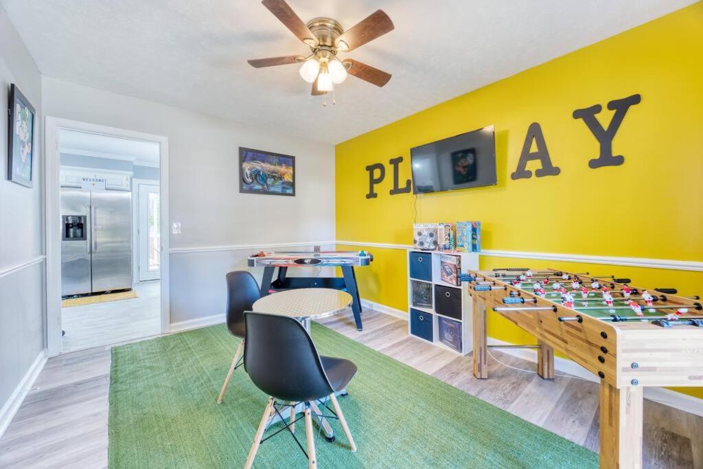 House In The Hills, Game Room, Fire Pit, Hot Tub Columbus Esterno foto